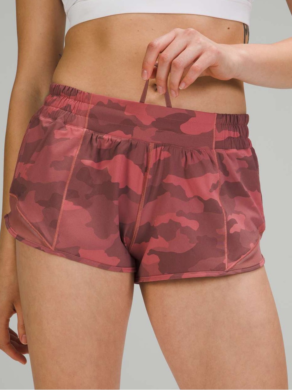 Lululemon Hotty Hot Short II *2.5"